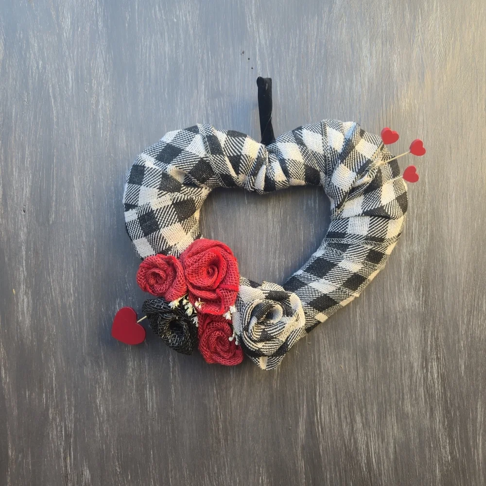 Handmade Heart-shaped Valentine's Day Wreath with black and white buffalo plaid